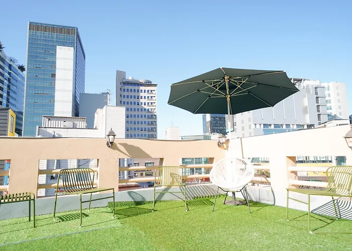 Hongik Univ Station Romantic Rooftop-house