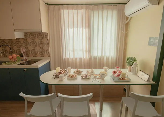 Hongik Univ Station Romantic Rooftop-house 아파트 *