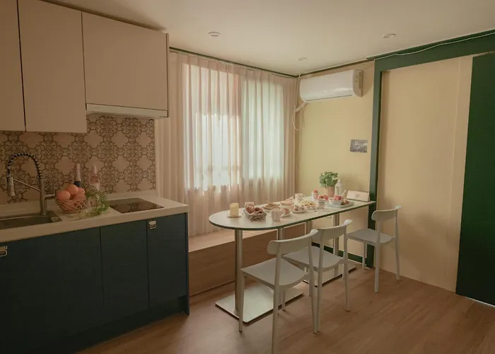 Hongik Univ Station Romantic Rooftop-house * 서울특별시